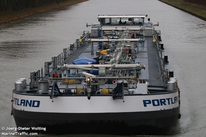 portland (Tanker) - IMO , MMSI 211821210, Call Sign DK7972 under the flag of Germany