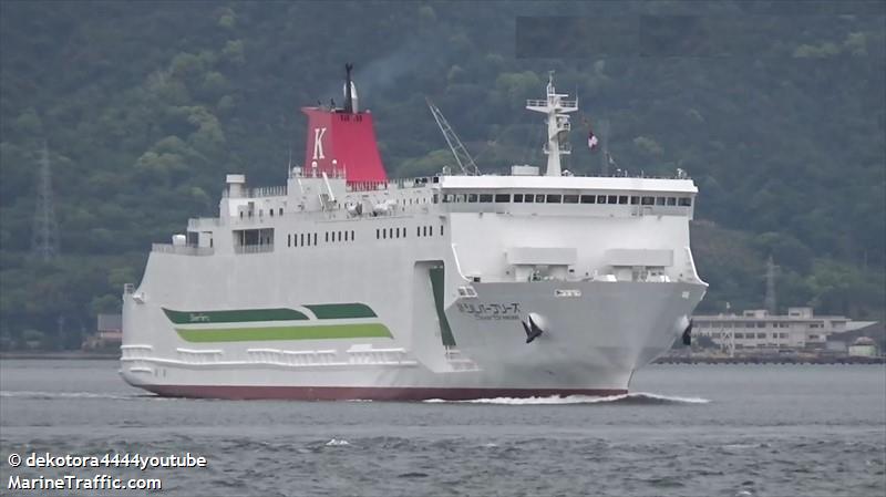 silver breeze (Passenger/Ro-Ro Cargo Ship) - IMO 9919113, MMSI 431017216, Call Sign JD4911 under the flag of Japan