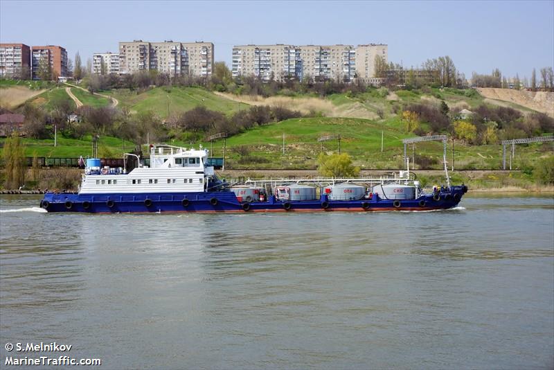 vyatka-9 (Tanker) - IMO , MMSI 273321123, Call Sign VYAT under the flag of Russia