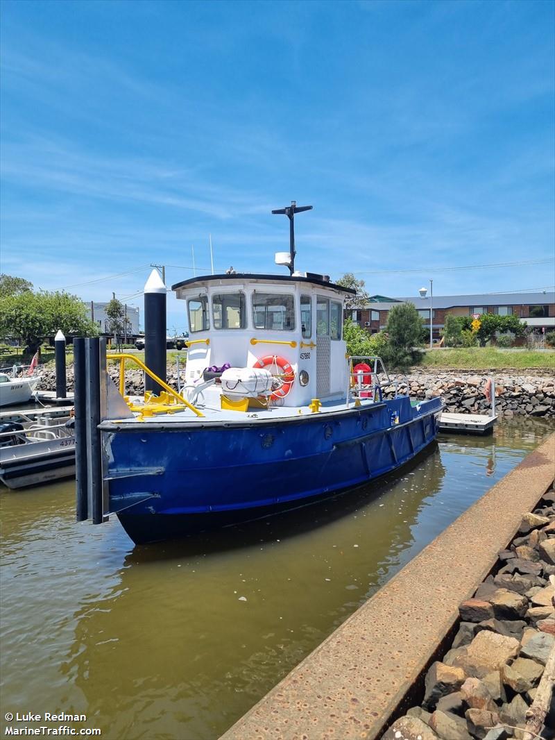 harry redman (Tug) - IMO , MMSI 503108060, Call Sign AKH719N under the flag of Australia