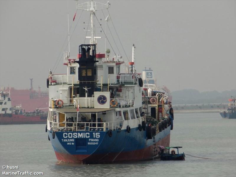mt cosmic 15 (Oil Products Tanker) - IMO 9020247, MMSI 525011127, Call Sign PMTN under the flag of Indonesia