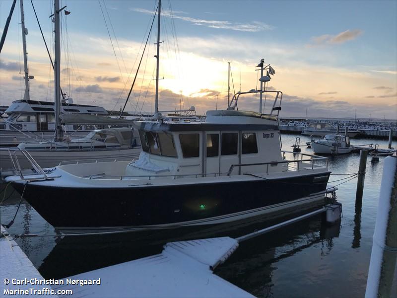 a hoej (Pleasure craft) - IMO , MMSI 219029817, Call Sign XPH8250 under the flag of Denmark