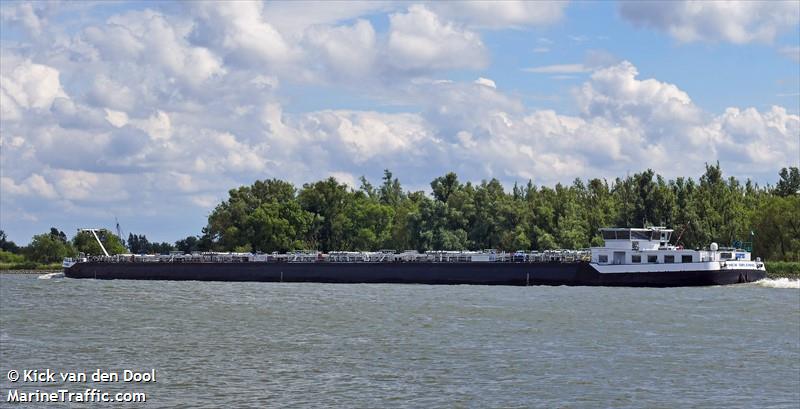 new orleans (Tanker) - IMO , MMSI 269057800, Call Sign HE7800 under the flag of Switzerland