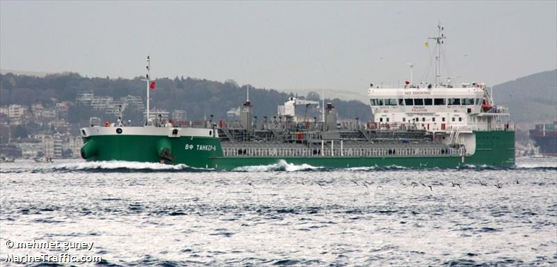 vf tanker-6 (Oil Products Tanker) - IMO 9640542, MMSI 273359560, Call Sign UBMI7 under the flag of Russia