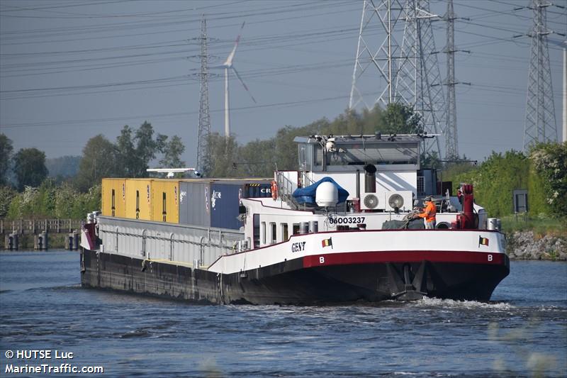 edwin (Cargo ship) - IMO , MMSI 205474790, Call Sign OT4747 under the flag of Belgium