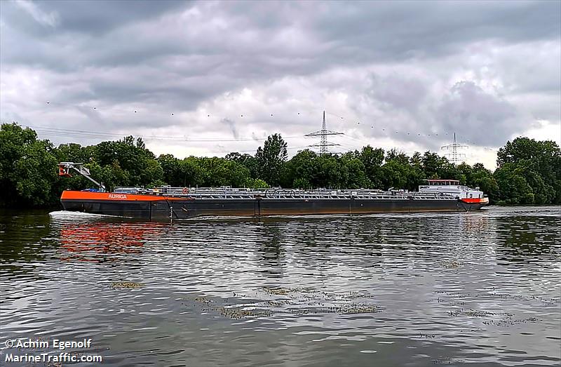 auriga (Tanker) - IMO , MMSI 211510800, Call Sign  DC6002 under the flag of Germany