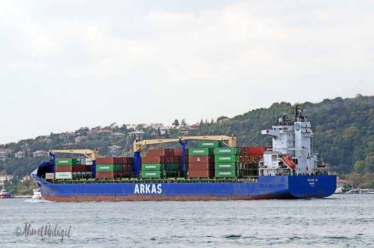 vento di scirocco (Container Ship) - IMO 9305908, MMSI 215426000, Call Sign 9HA2043 under the flag of Malta