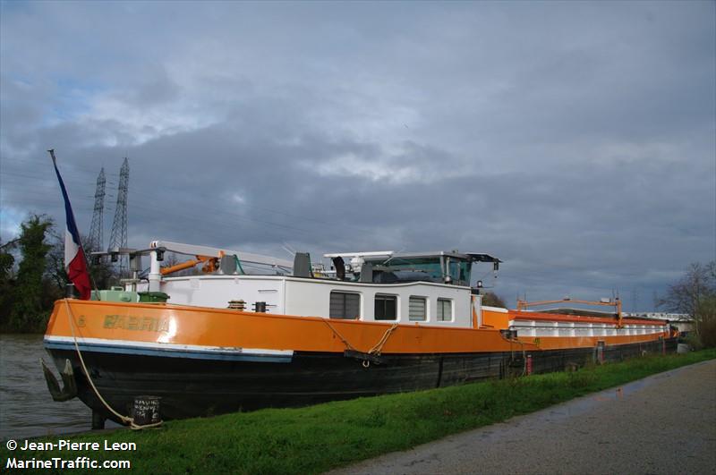 capria (Cargo ship) - IMO , MMSI 226005730, Call Sign FM4732 under the flag of France