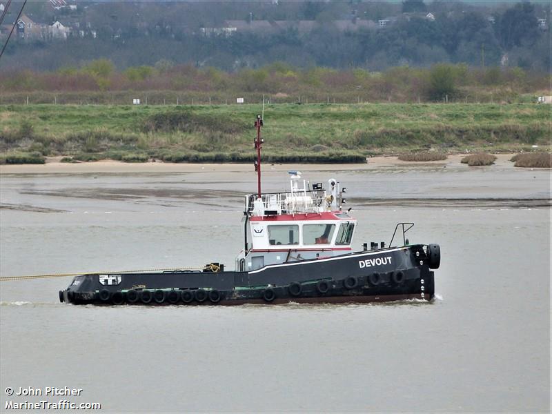 devout (Tug) - IMO , MMSI 235116068, Call Sign 2JHZ4 under the flag of United Kingdom (UK)
