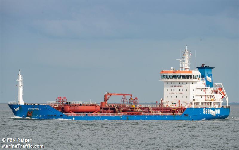 eviapetrol v (Chemical/Oil Products Tanker) - IMO 9358503, MMSI 241344000, Call Sign SVCB2 under the flag of Greece