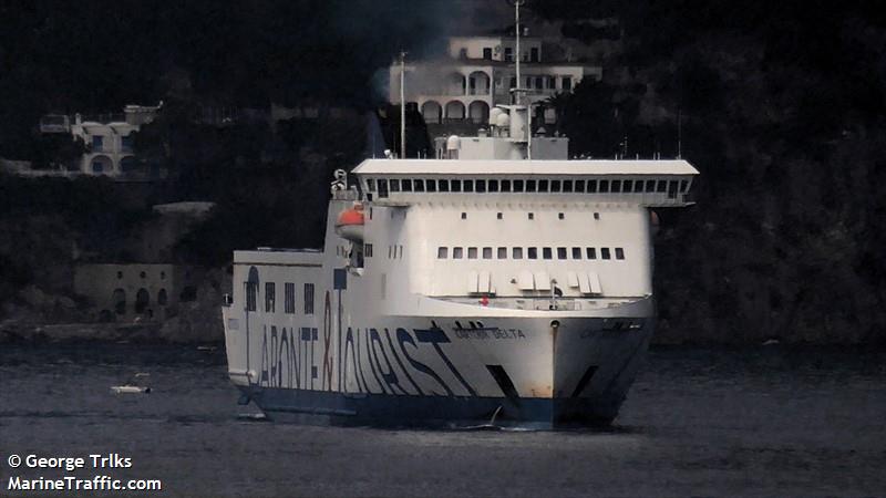cartour delta (Passenger/Ro-Ro Cargo Ship) - IMO 9539042, MMSI 247295400, Call Sign ICPI under the flag of Italy