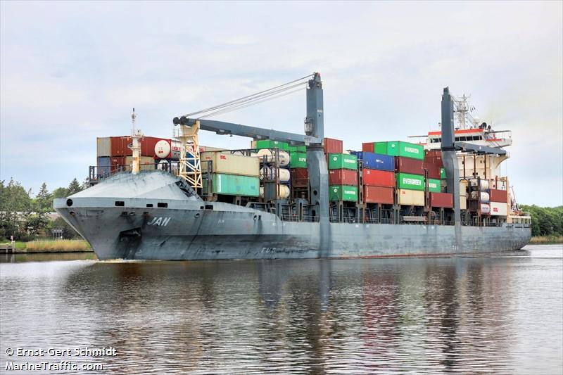 jan (Container Ship) - IMO 9477335, MMSI 255805788, Call Sign CQDL under the flag of Madeira