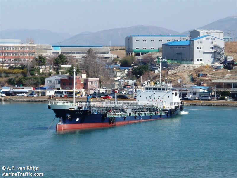 sam jin no.1 (Oil Products Tanker) - IMO 9124237, MMSI 440134750, Call Sign 091321 under the flag of Korea