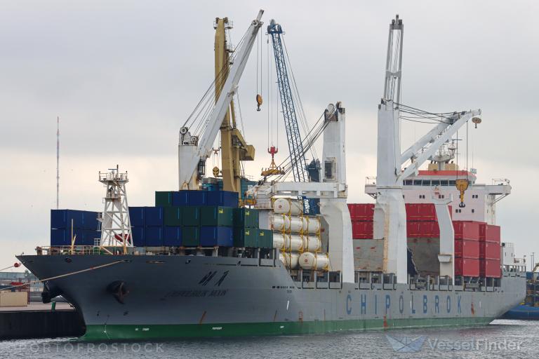 chipolbrok moon (General Cargo Ship) - IMO 9272216, MMSI 477160100, Call Sign VRZT3 under the flag of Hong Kong