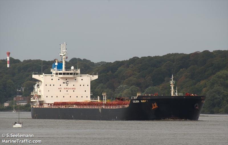 golden amber (Bulk Carrier) - IMO 9458987, MMSI 538007556, Call Sign V7HC7 under the flag of Marshall Islands