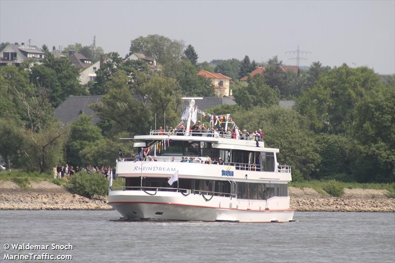rhein dream (Passenger ship) - IMO , MMSI 211529750, Call Sign DB6589 under the flag of Germany