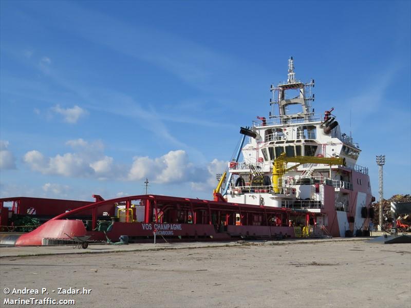 vos champagne (Offshore Tug/Supply Ship) - IMO 9697715, MMSI 253806000, Call Sign LXGF under the flag of Luxembourg