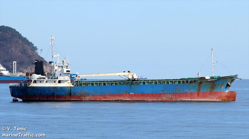 rich island (Cement Carrier) - IMO 9003732, MMSI 671327100, Call Sign 5VII9 under the flag of Togolese Rep