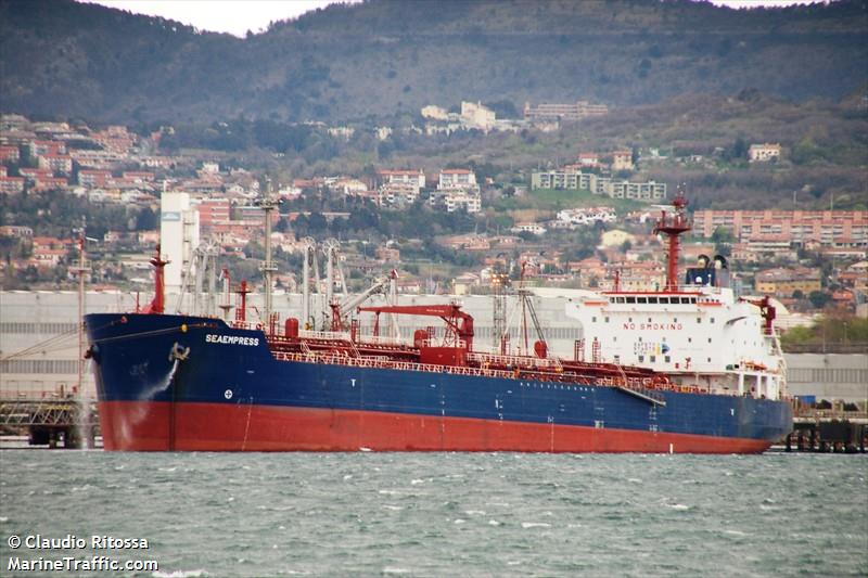 linnet (Oil Products Tanker) - IMO 9236755, MMSI 511100596, Call Sign T8A3765 under the flag of Palau