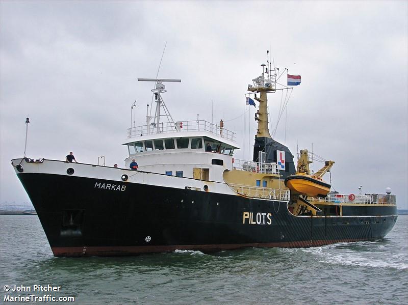 markab (Pilot Vessel) - IMO 7605691, MMSI 621819039, Call Sign J2IW under the flag of Djibouti