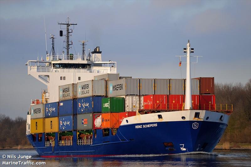 bbc singapore (General Cargo Ship) - IMO 9351373, MMSI 304596000, Call Sign V2HN8 under the flag of Antigua & Barbuda