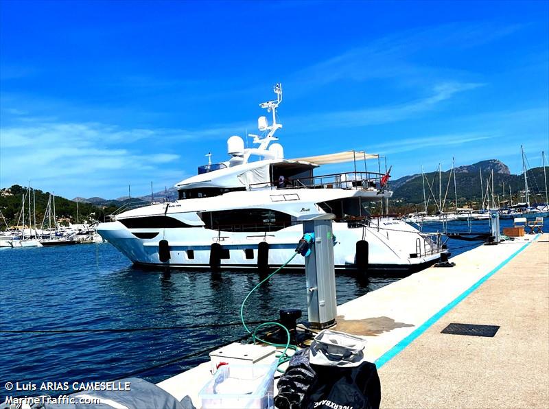 bella vita (Yacht) - IMO 9880532, MMSI 319232900, Call Sign ZGQL2 under the flag of Cayman Islands