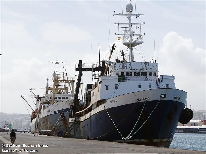 flipper x (Fishing Vessel) - IMO 8522298, MMSI 630124050, Call Sign J5MM8 under the flag of Guinea-Bissau