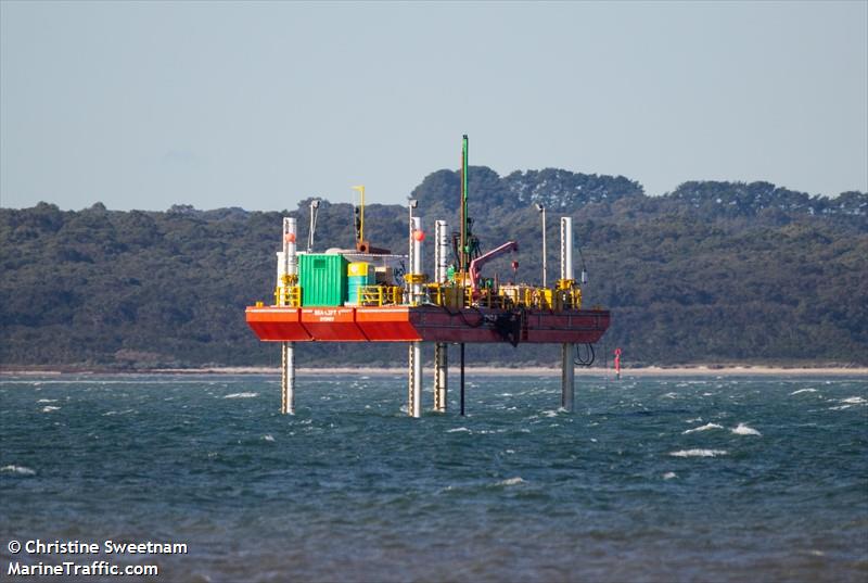 sea lift 1 (Other type) - IMO , MMSI 503011840 under the flag of Australia