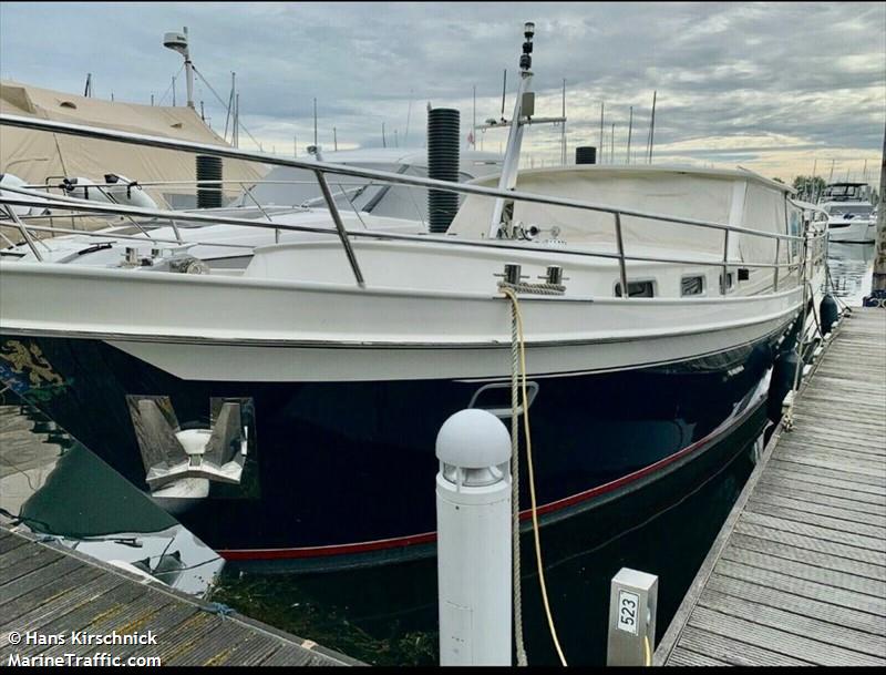 almira (Pleasure craft) - IMO , MMSI 211820990, Call Sign DK4565 under the flag of Germany