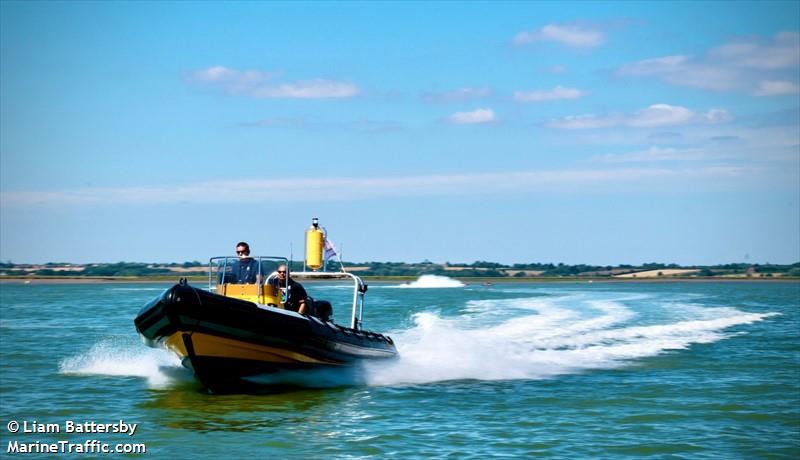 emt california (Pleasure craft) - IMO , MMSI 232013951, Call Sign MCPN2 under the flag of United Kingdom (UK)