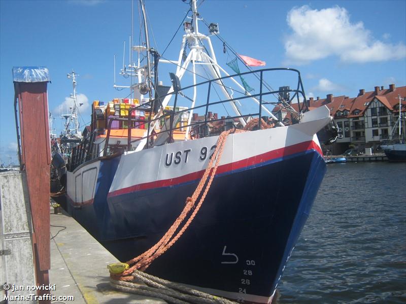 ust-92 (Fishing vessel) - IMO , MMSI 261012090, Call Sign SPG3042 under the flag of Poland