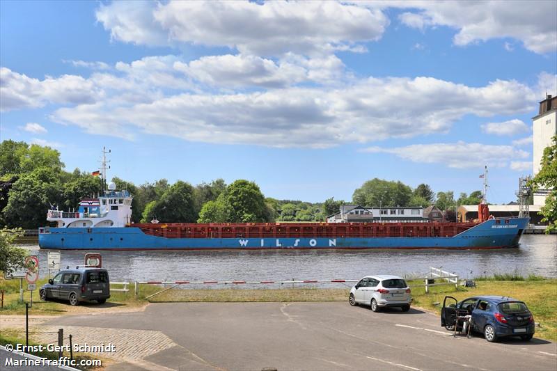 wilson amsterdam (General Cargo Ship) - IMO 9313735, MMSI 314602000, Call Sign 8PBH2 under the flag of Barbados