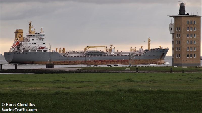 star z (Chemical/Oil Products Tanker) - IMO 9164524, MMSI 352814000, Call Sign 3FMQ5 under the flag of Panama