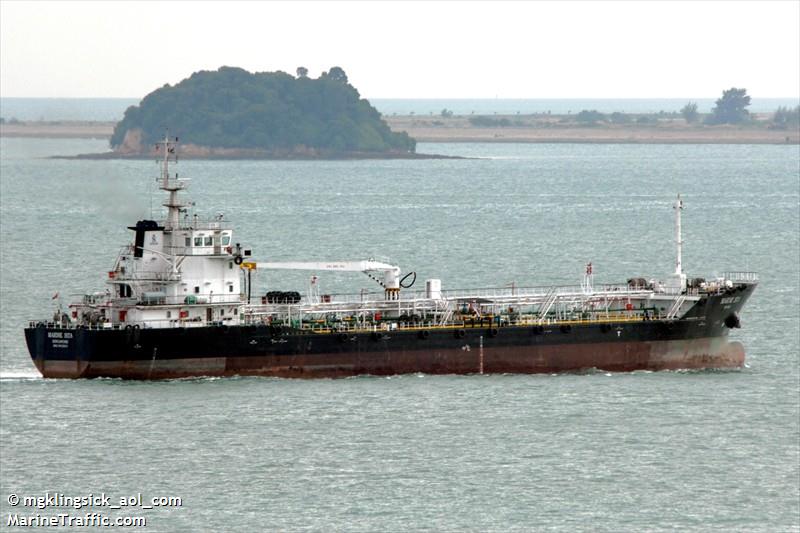 marine ista (Oil Products Tanker) - IMO 9422823, MMSI 565678000, Call Sign 9VEN9 under the flag of Singapore