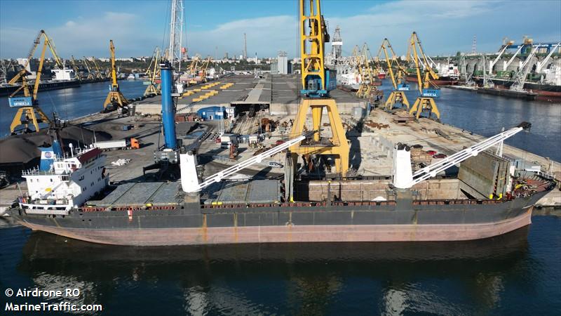 pasha (General Cargo Ship) - IMO 8213718, MMSI 577550000, Call Sign YJXG7 under the flag of Vanuatu