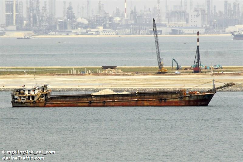valiant (Cargo ship) - IMO , MMSI 667003046, Call Sign 9LY2243 under the flag of Sierra Leone