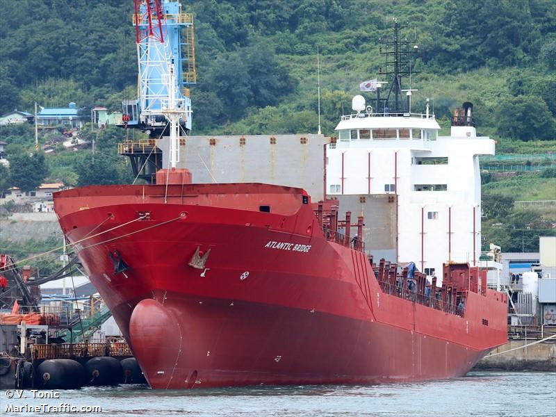 atlantic bridge (Container Ship) - IMO 9351115, MMSI 563152700, Call Sign 9V7910 under the flag of Singapore