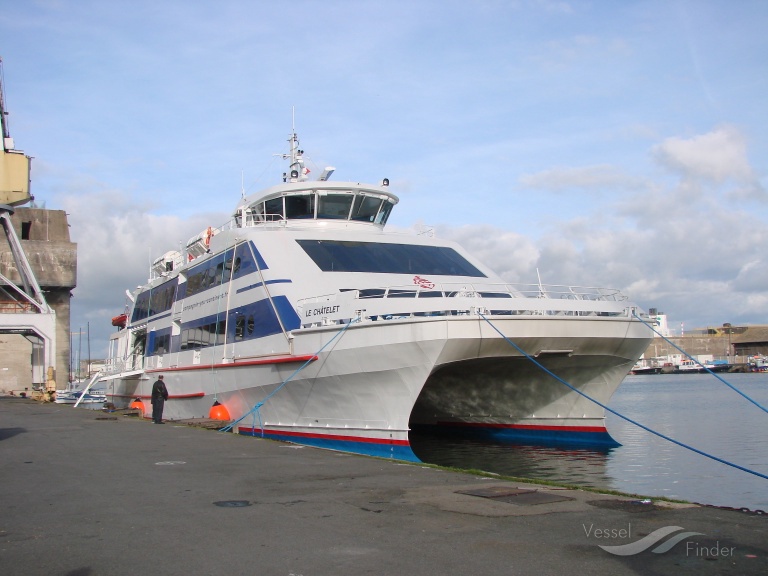 le chatelet (Passenger Ship) - IMO 9374650, MMSI 227658910, Call Sign FGE6186 under the flag of France