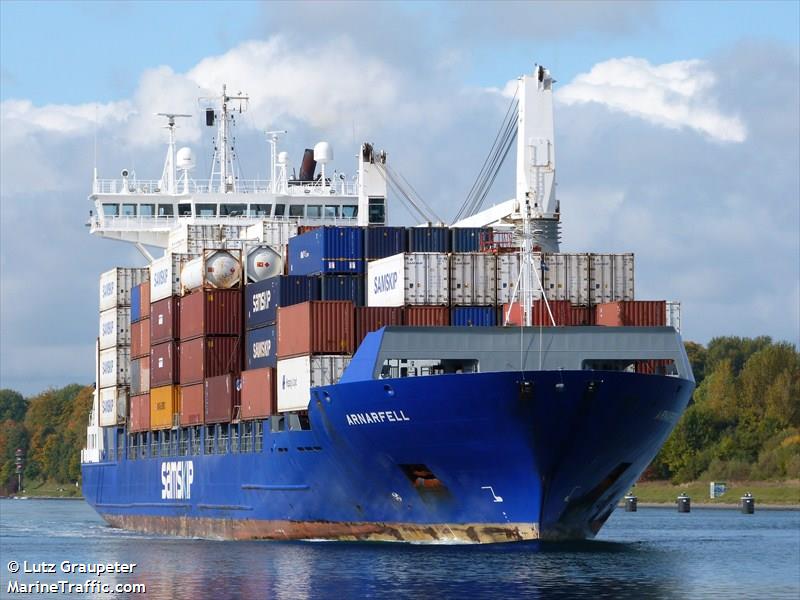 arnarfell (Container Ship) - IMO 9306005, MMSI 231355000, Call Sign OZ2048 under the flag of Faeroe Islands