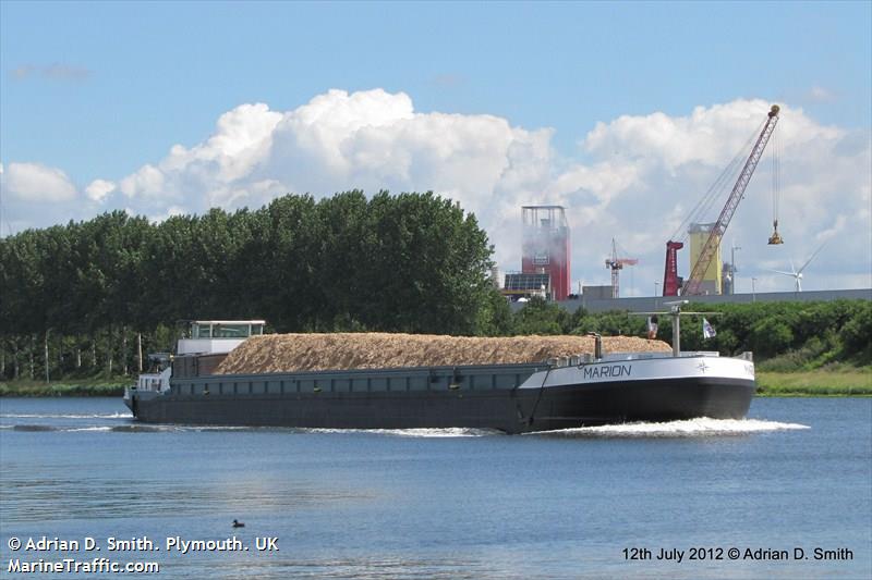 porter (WIG) - IMO , MMSI 244660063, Call Sign PI3084 under the flag of Netherlands