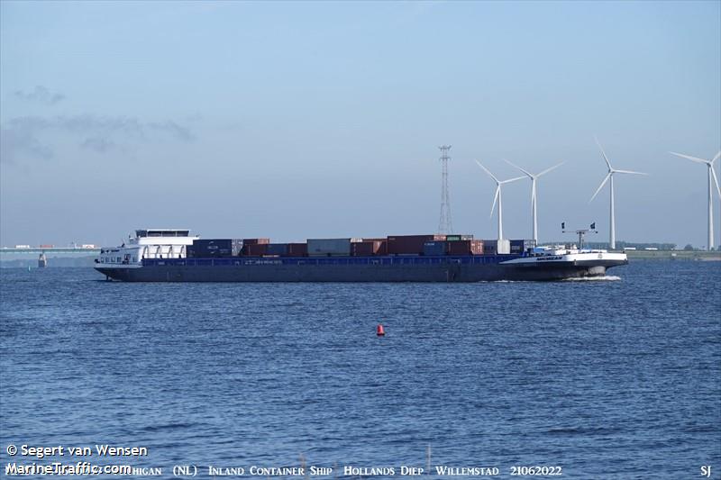 michigan (Cargo ship) - IMO , MMSI 244660297, Call Sign PE8826 under the flag of Netherlands