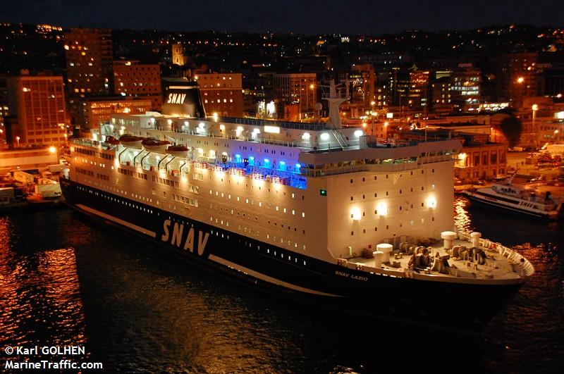 gnv atlas (Passenger/Ro-Ro Cargo Ship) - IMO 8712520, MMSI 247163100, Call Sign IBUH under the flag of Italy