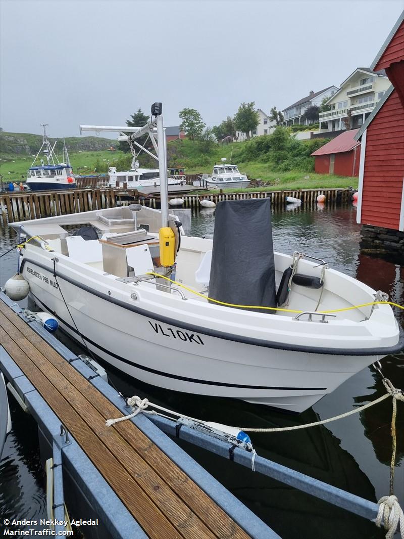 terna (Fishing vessel) - IMO , MMSI 258004540, Call Sign LF2220 under the flag of Norway