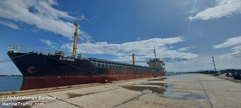 blue shark (Aggregates Carrier) - IMO 9003770, MMSI 631010054, Call Sign 3COKU under the flag of Equatorial Guinea