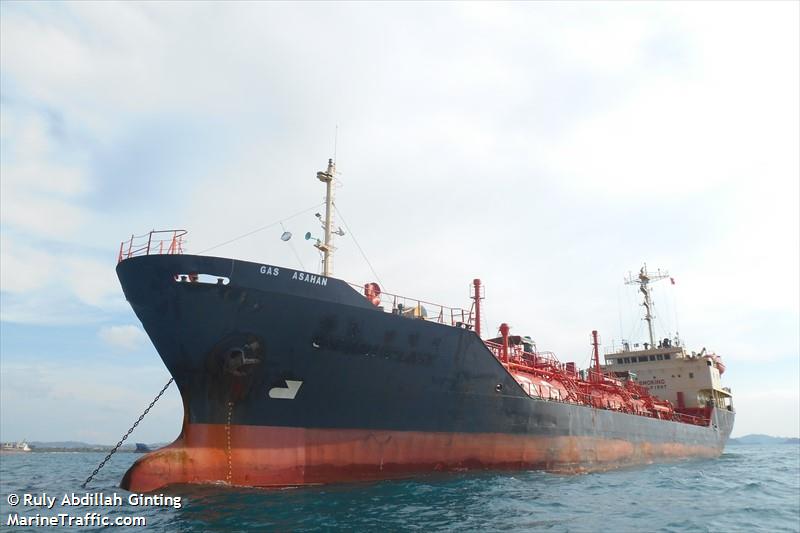 gas asahan (LPG Tanker) - IMO 8915316, MMSI 525003344, Call Sign PKCW under the flag of Indonesia