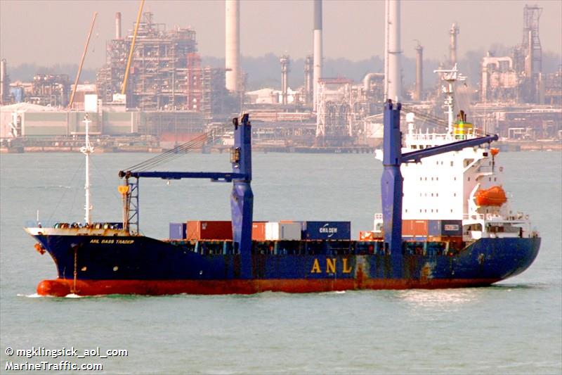 ella y (Container Ship) - IMO 9132399, MMSI 511100639, Call Sign T8A3820 under the flag of Palau