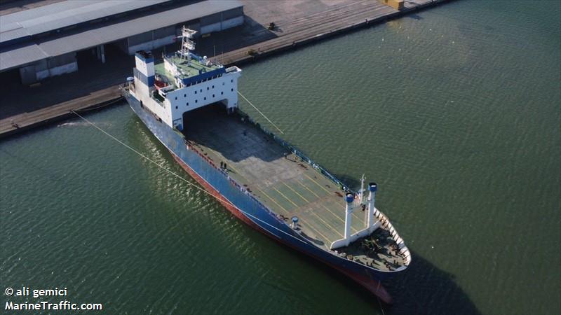 guzel (Ro-Ro Cargo Ship) - IMO 7728699, MMSI 613530000, Call Sign TJMC999 under the flag of Cameroon
