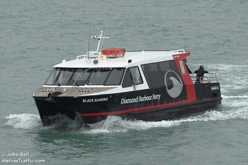 black diamond (Passenger ship) - IMO , MMSI 512006397, Call Sign ZMR7223 under the flag of New Zealand