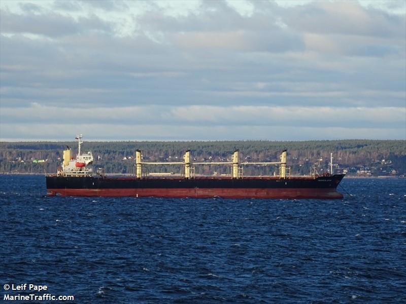 tropical star (Bulk Carrier) - IMO 9312339, MMSI 533132275, Call Sign 9M2546 under the flag of Malaysia