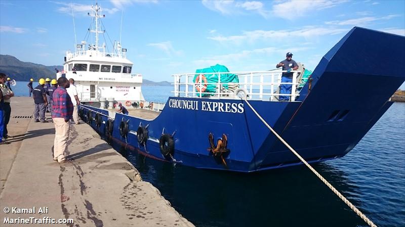 choungui express (Landing Craft) - IMO 9804526, MMSI 620165000, Call Sign D6A2165 under the flag of Comoros